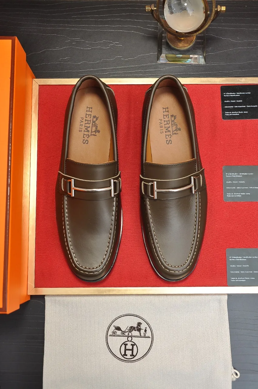 Men's shoes💰460💶[HERMES] (sheepskin lining)🍀Italian top luxury🍀He does not pursue novel styles and gorgeous colors, but attracts the favor of successful men with his flawless, elegant and classic style. Formal leather shoes This very comfortable, simple and stable style allows you to easily match any style! The pattern is absolutely 1:1 refined from the original case, and we strive for excellence in materials, imported cowhide + sheepskin lining💪💪💪extraordinary texture👍! .Black Brown Size: 38-45 (45 customized)
